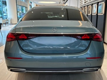 Mercedes Klasa E W214 Sedan 2.0 200 204KM 2025 E Klasa 200 4-Matic Avantgarde 2.0 (204KM) 2025, zdjęcie 2