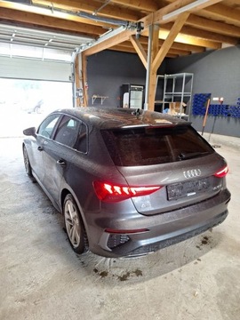 Audi A3 8Y Limousine 1.5 35 TFSI 150KM 2021 Audi A3 35 TFSI S line, zdjęcie 5