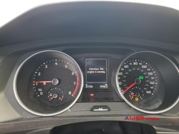 Volkswagen Tiguan II 2021 Volkswagen Tiguan 2021 r., 2,0L 4X4 SE 2.0 Benzyna 184KM, zdjęcie 6