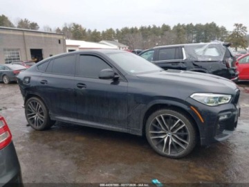 BMW X6 G06 2020 BMW X6 M50i 2020 4.4 Benzyna 523KM, zdjęcie 6
