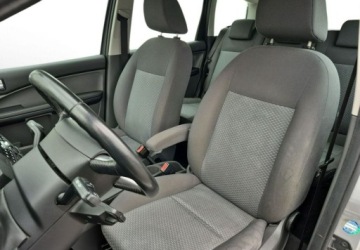 Ford C-MAX I 2.0 Duratec 145KM 2004 Ford C-MAX Ford C-Max Zadbany Klima Hak Gotowy do jazdy 2.0 Benzyna, zdjęcie 10