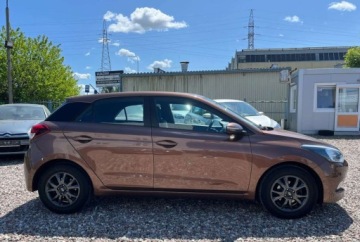 Hyundai i20 II Coupe 1.2 MPI 84KM 2017 Hyundai i20 1.2 Benzyna 84KM, zdjęcie 2