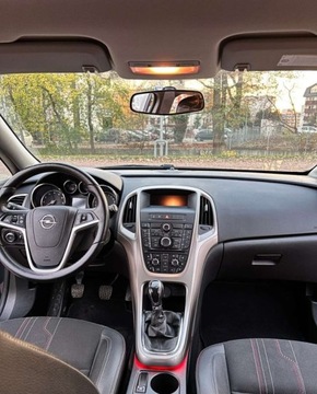 Opel Astra J GTC 1.4 Turbo ECOTEC 120KM 2013 Opel Astra 1.4B 120Ps PolSkora Klimatronik Podgrzewana kierownicafotele 1, zdjęcie 4