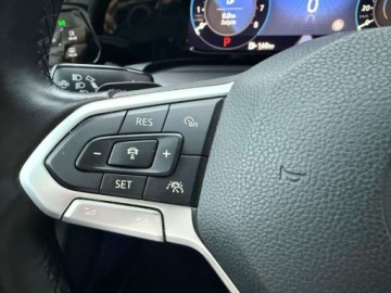 Volkswagen Golf VII Hatchback 5d Facelifting 1.5 TSI ACT 150KM 2020 Volkswagen Golf 1.5eTSI 150KM Style DSGKameraMATRIXACCNiski PrzebiegASOFV23, zdjęcie 17