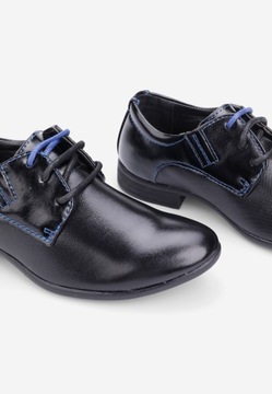 Деловая обувь для мальчиков, элегантные черные туфли.