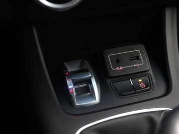 Alfa Romeo Giulietta Nuova II Hatchback 5d Facelifting 1.4 TB 16v 120KM 2016 Alfa Romeo Giulietta 1.4 T, Salon Polska, Klima, zdjęcie 15