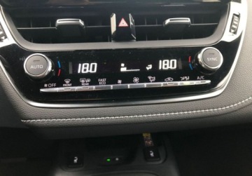 Toyota Corolla XII Sedan Facelifting 1.8 Hybrid 140KM 2023 Toyota Corolla Corolla GR Sport Dynamic Vat Marza Salon PL Serwis ASO, zdjęcie 18