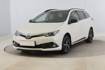 Toyota Auris II Touring Sports Facelifting 1.6 Valvematic 132KM 2017 Toyota Auris 1.6 Valvematic, Salon Polska, Klima, zdjęcie 1