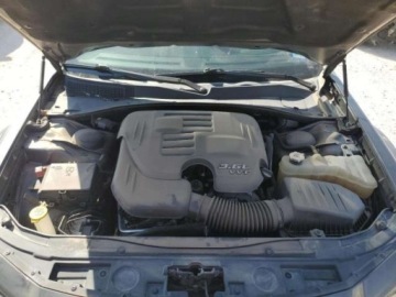 Chrysler 300C II 2021 Chrysler 300s 2021, 3.6L, po gradobiciu 3.6 Benzyna 292KM, zdjęcie 10