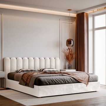 Панели обиты на стене забора 80x20