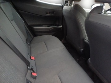 Toyota C-HR I Crossover 1.8 Hybrid 122KM 2018 Toyota C-HR 1.8 Hybrid Premium 1.8 Hybrid Premium, zdjęcie 9