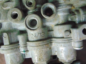 MERCEDES 1823 ECONIC 6.4 99 ПНЕВМАТИЧЕСКИЙ КЛАПАН