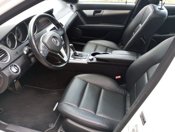 Mercedes Klasa C W205 2013 Automat Biała Perła Skóra Kamera Pakiet AMG Lift, zdjęcie 23
