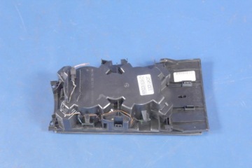 ПОДСТАКАННИК ДЛЯ НАПИТКОВ MERCEDES ML W164 07