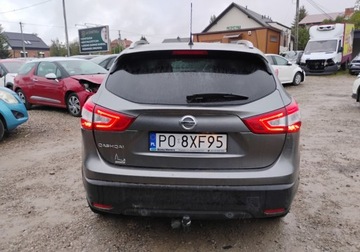 Nissan Qashqai II Crossover 1.2 DIG-T 115KM 2017 Nissan Qashqai 2017r, 1.2 Benzyna. Uszkodzone boki. Jezdzi. 1.2 Benzyna, zdjęcie 25