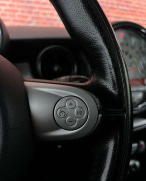 Mini Clubman R55 Kombi 1.6 122KM 2010 MINI Clubman Automat Salon PL klima czujniki Warszawa KK 1.6 Benzyna 122KM, zdjęcie 17