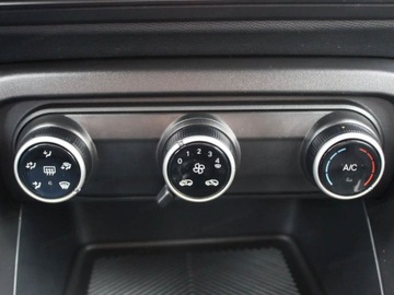 Citroen C3 IV 2025 Plus 1.2 Turbo 100KM, zdjęcie 8