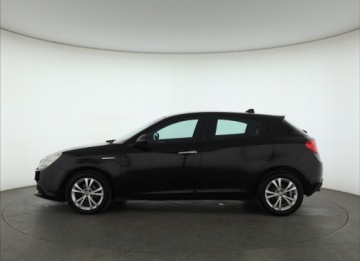 Alfa Romeo Giulietta Nuova II Hatchback 5d 1.6 JTD 16v 105KM 2011 Alfa Romeo Giulietta 1.6 JTDM, Klima, Klimatronic, zdjęcie 2