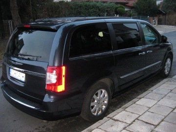 Chrysler Town &amp; Country V 2014 Chrysler Town&amp;Country 3.6 Touring 283 KM 2014r 7 osobowy, zdjęcie 4