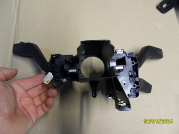 ПЕРЕКЛЮЧАТЕЛЬ В СБОРЕ VW PASSAT B7 3C9953502B 3C9953501BN