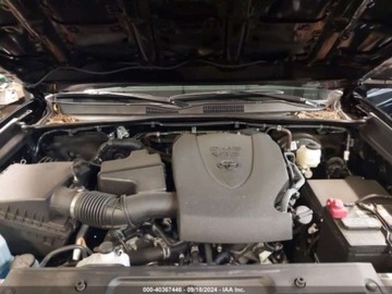 Toyota Tacoma II 2023 Toyota Tacoma sr5, 2023r., 4x4, 3.5L 3.5 Benzyna 278KM, zdjęcie 12