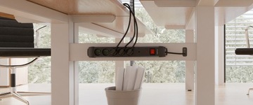 Удлинительный кабель с защитой от перенапряжения и переключателем, 5 розеток, 1,5 м