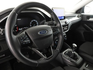 Ford Focus IV Hatchback 1.5 EcoBoost 150KM 2020 Ford Focus Navi Czujniki parkowania Klimatyzacja, zdjęcie 13