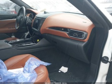 Maserati Levante 2021 Maserati Levante S 2021 3.0 Benzyna 424KM, zdjęcie 9