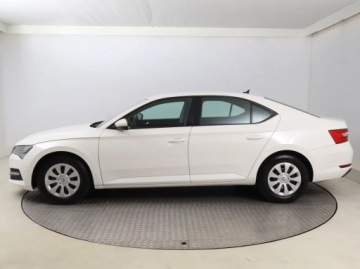 Skoda Superb III Liftback Facelifting 1.5 TSI 150KM 2021 Skoda Superb 1.5 TSI, Salon Polska, Serwis ASO, zdjęcie 2
