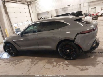 Aston Martin DBX 2021 Aston Martin DBX 2021 4.0l 4.0 Benzyna 542KM, zdjęcie 1