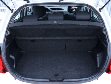 Toyota Yaris III Hatchback 5d Facelifting Hybrid 100KM 2014 Toyota Yaris 1.5 Hybrid, Automat, Klima, zdjęcie 12