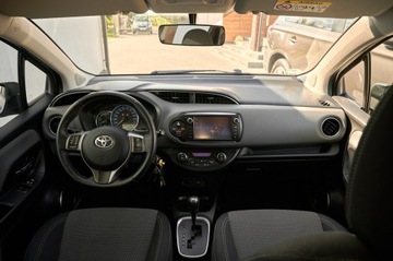 Toyota Yaris III 2015 Toyota Yaris Hybrid 1.5 VVT-i KAMERA zarejestrowany w Polsce, zdjęcie 27