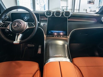 Mercedes GLC C254/X254 2025 GLC Coupe 200 d 4-Matic Avantgarde 2.0 (163KM) 2025, zdjęcie 6