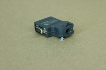 Металлический штекер для сетей PROFIBUS до 12 Мбит/с.