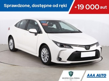 Toyota Corolla XII Sedan Facelifting 1.5 VVT-i 125KM 2023 Toyota Corolla 1.5 VVT-i, Salon Polska