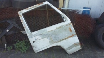 DVEŘE PRAVÉ PŘEDNÍ VW TRANSPORTER T3