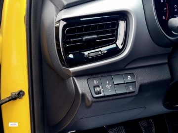 Kia Stonic I Crossover 1.4 DOHC 100KM 2018 Kia Stonic zarejestrowana, super wersja, bardzo ladna, GWARANCJA 1.4, zdjęcie 31