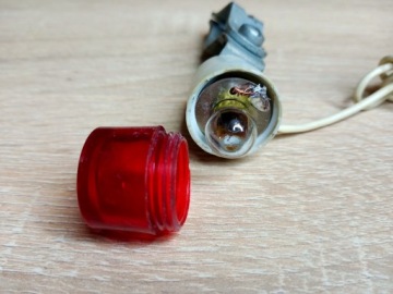 _ЛАМПА_ФИЛЬ_С ЗАЖИМОМ_ЗАДНЯЯ_ДЛЯ ZZR ROMET_WIGRY JUBILAT KARAT_