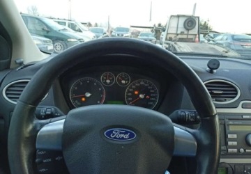 Ford Focus I Sedan 1.8 16V 115KM 2005 Ford Focus Ford Focus 1.8 Benzyna 116KM, zdjęcie 9