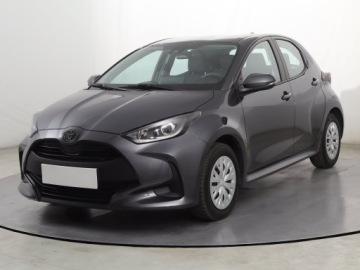 Toyota Yaris IV Hatchback 1.5 Dynamic Force 125KM 2024 Toyota Yaris 1.5 VVT-i, Salon Polska, Serwis ASO, zdjęcie 1