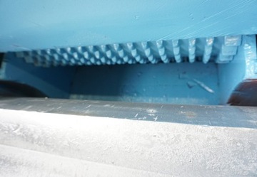 RĘBAK ROZDRABNIACZ KLOCKNER 180x500L-2WV 55kW AUTOREWERS + PODAJNIK TAŚMOWY