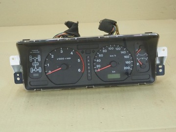 ISUZU TROOPER II LICZNIK ZEGARY 8972196803