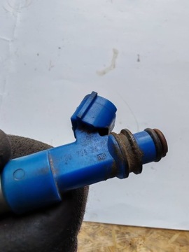 SUBARU IMPREZA FORESTER 2.5 VSTŘIKOVACÍ TRYSKA PALIVA MODRÝ