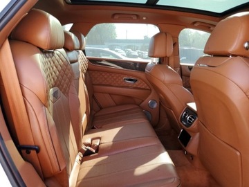 Bentley Bentayga 2021 Bentley Bentayga 2021 4.0l 4.0 Benzyna 542KM, zdjęcie 10
