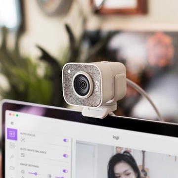 ВЕБ-КАМЕРА LOGITECH STREAMCAM 2,1 МП USB FULL HD 1920X1080 БЕЛАЯ
