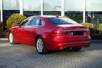 Jaguar XF II Sedan Facelifting 2.0D 204KM 2021 Jaguar XF bezwypek, AWD, panorama, skora, kamera, czujniki, AACarPlay, FV, zdjęcie 4