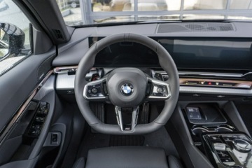 BMW Seria 5 G90-91 Touring 2.0 520d 197KM 2026 BMW 520 xDrive Limuzyna - Dostępny od ręki!, zdjęcie 16