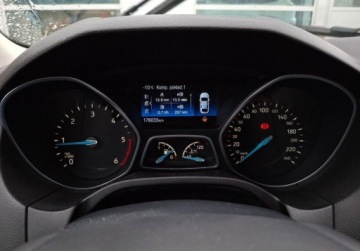 Ford Focus III Kombi Facelifting 1.5 TDCi 120KM 2018 Ford Focus SW 1,5 TDCi 120km, Salon Polska, FV 23 1.5 Diesel 120KM, zdjęcie 13