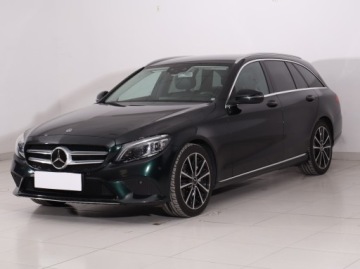 Mercedes Klasa C W205 Kombi Facelifting 2.0 220d 194KM 2019 Mercedes C C 220 d, 191 KM, Automat, Skóra, Navi, zdjęcie 1