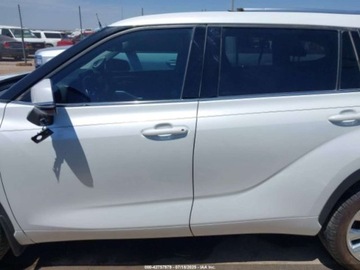 Toyota Highlander III 2023 Toyota Highlander Limited 2023 2.4l 2.4 Benzyna 265KM, zdjęcie 2